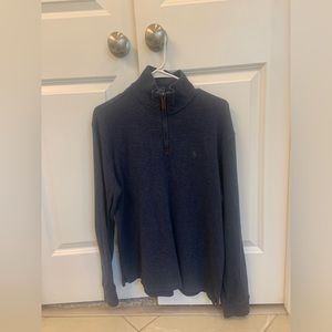 Polo by Ralph Lauren 100% cotton men’s pullover. Size small. Lightly worn.